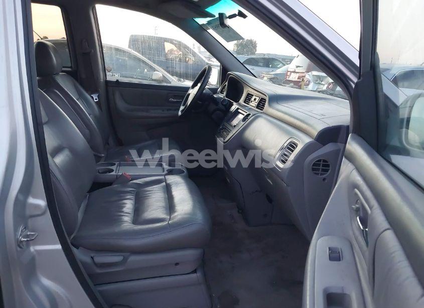 Photo 5 of 2004 Honda Odyssey EX-L (VIN 5FNRL18704B085905)