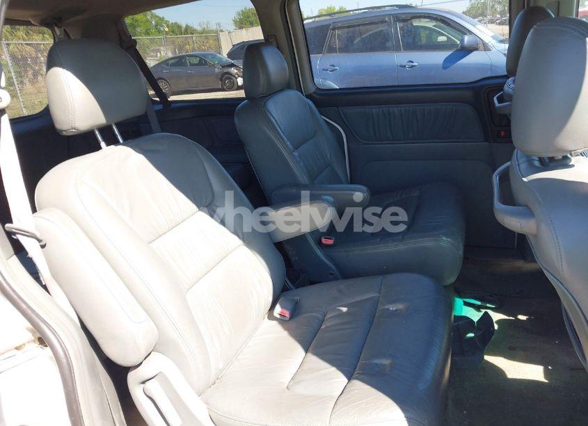 Photo 8 of 2004 Honda Odyssey EX-L (VIN 5FNRL18704B120975)