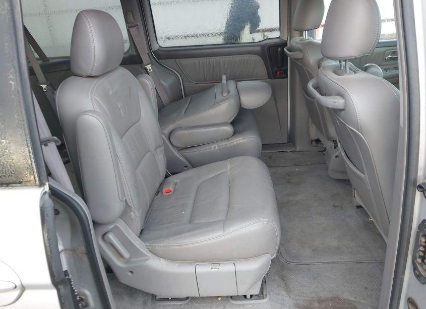 Photo 8 of 2004 Honda Odyssey EX-L (VIN 5FNRL18754B077699)