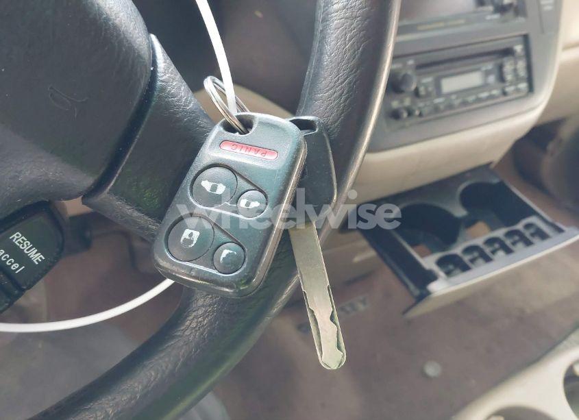 Photo 11 of 2004 Honda Odyssey EX-L (VIN 5FNRL18794B074711)