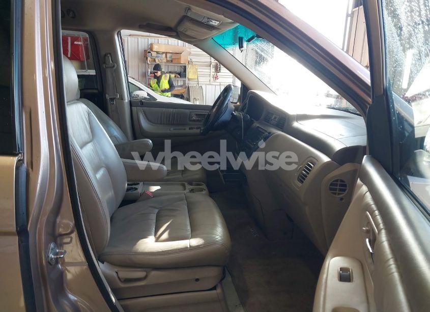 Photo 5 of 2004 Honda Odyssey EX-L (VIN 5FNRL18794B074711)