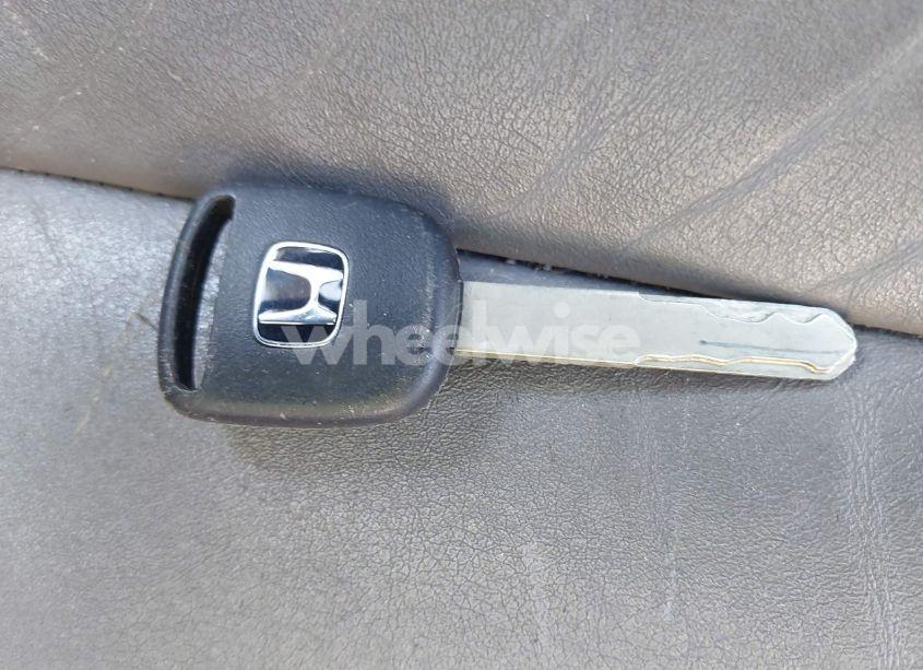 Photo 11 of 2003 Honda Odyssey EX-L (VIN 5FNRL187X3B019473)