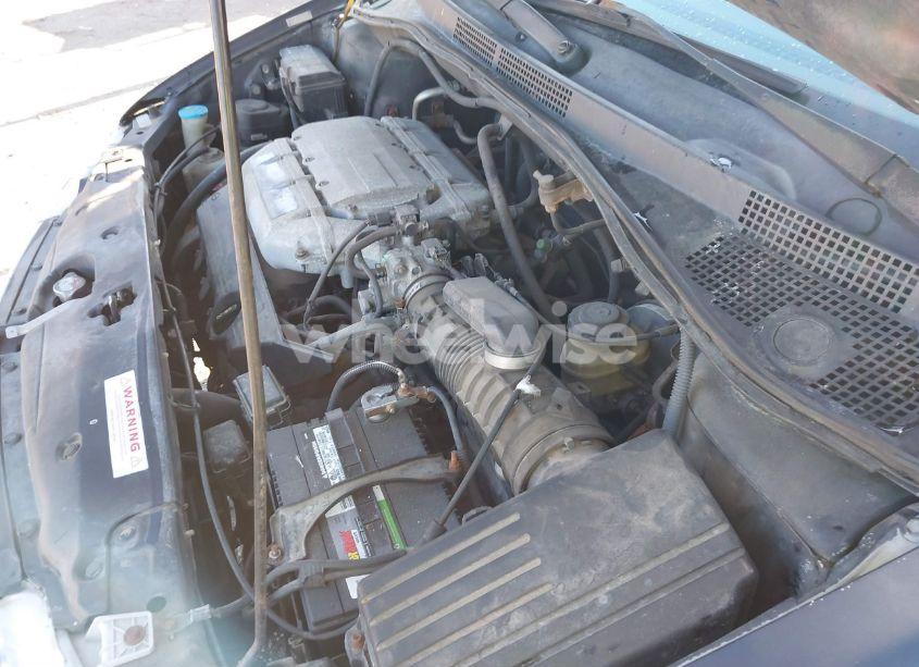 Photo 10 of 2004 Honda Odyssey EX (VIN 5FNRL18824B117200)