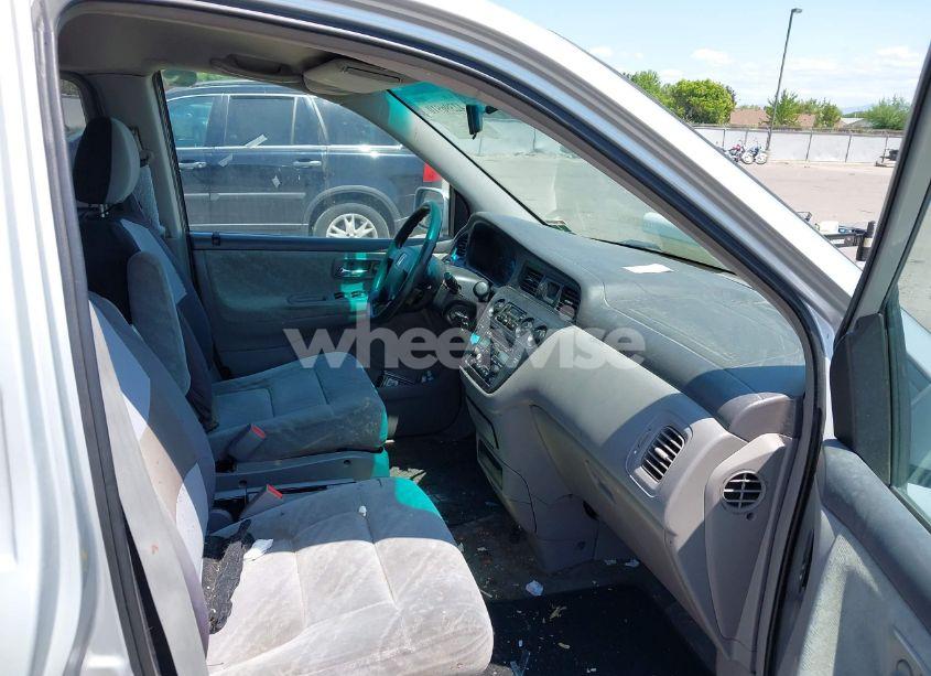 Photo 5 of 2004 Honda Odyssey EX (VIN 5FNRL18834B115326)