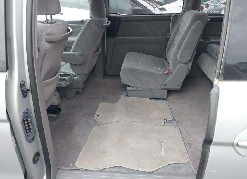 Photo 8 of 2004 Honda Odyssey EX (VIN 5FNRL18844B135813)