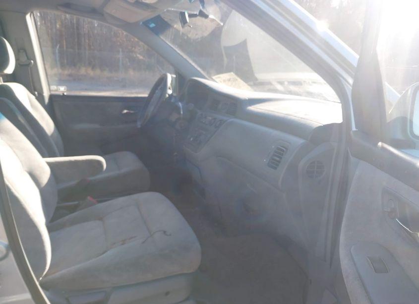 Photo 5 of 2004 Honda Odyssey EX (VIN 5FNRL18854B085262)