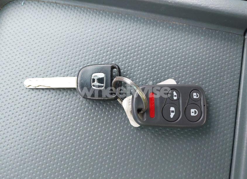 Photo 11 of 2004 Honda Odyssey EX (VIN 5FNRL18864B093614)