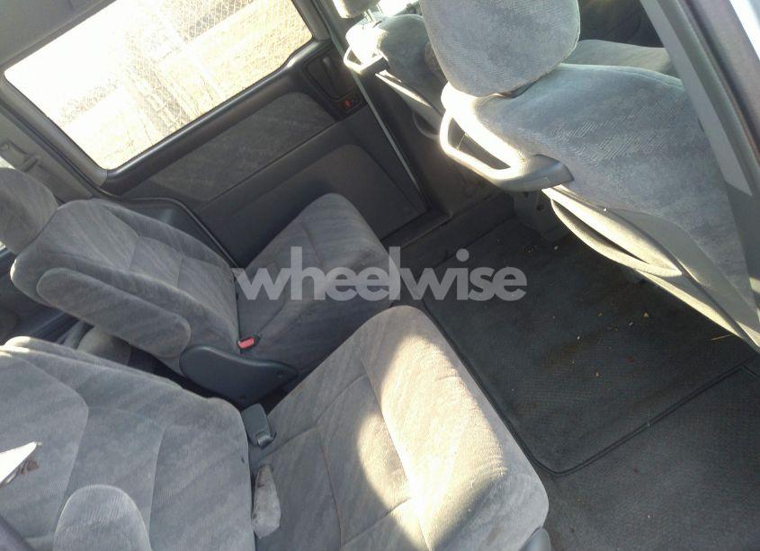 Photo 8 of 2004 Honda Odyssey EX (VIN 5FNRL18864B111240)
