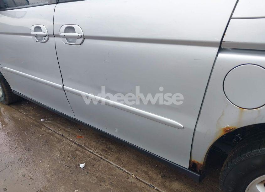 Photo 17 of 2004 Honda Odyssey EX (VIN 5FNRL18894B127741)