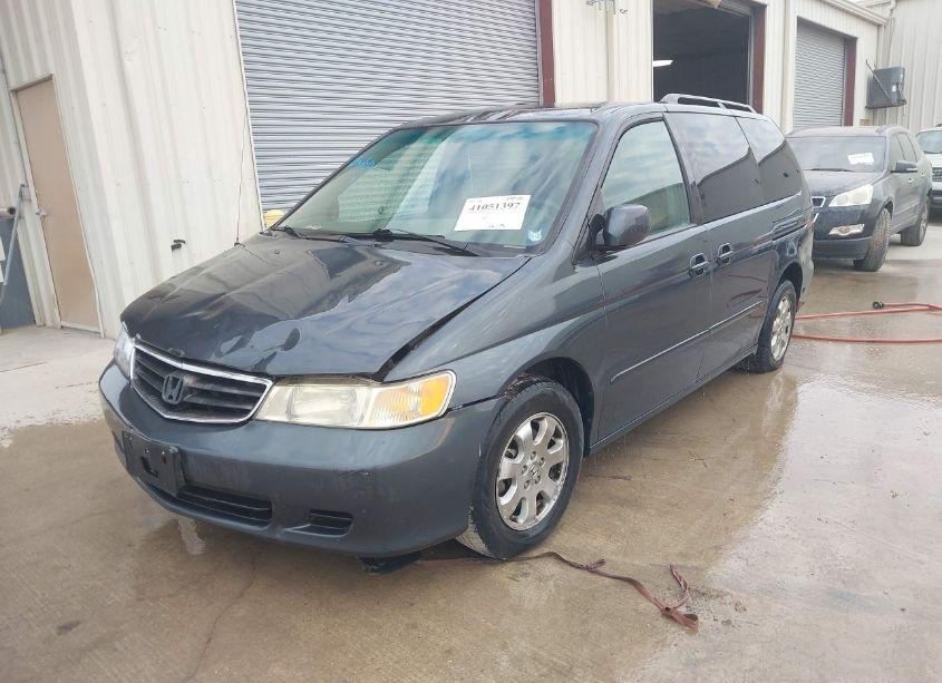 Photo 2 of 2004 Honda Odyssey EX (VIN 5FNRL188X4B104002)