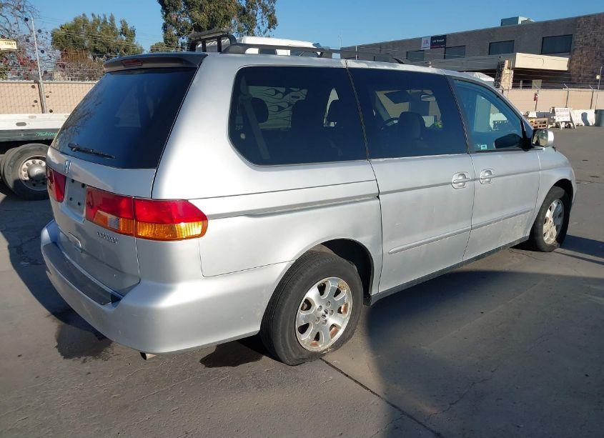 Photo 4 of 2002 Honda Odyssey EX-L (VIN 5FNRL18902B043328)