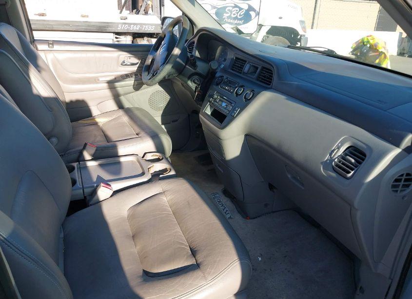 Photo 5 of 2002 Honda Odyssey EX-L (VIN 5FNRL18902B043328)