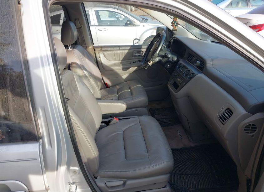 Photo 5 of 2003 Honda Odyssey EX-L (VIN 5FNRL18903B009780)