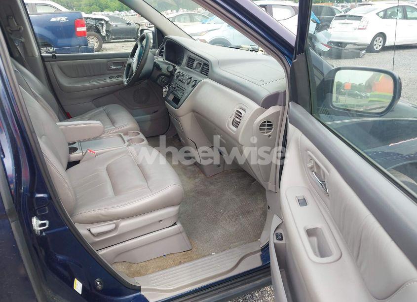 Photo 5 of 2004 Honda Odyssey EX-L (VIN 5FNRL18904B001048)