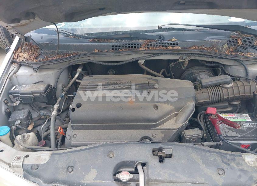 Photo 10 of 2003 Honda Odyssey EX-L (VIN 5FNRL18913B084682)