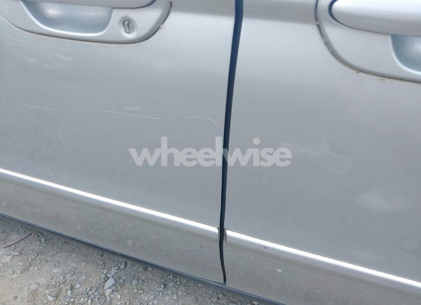 Photo 15 of 2003 Honda Odyssey EX-L (VIN 5FNRL18913B084682)