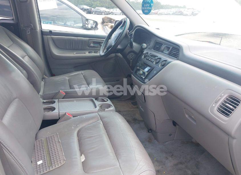 Photo 5 of 2003 Honda Odyssey EX-L (VIN 5FNRL18913B084682)