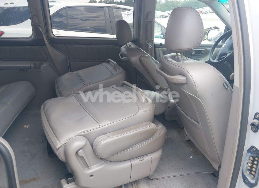 Photo 8 of 2003 Honda Odyssey EX-L (VIN 5FNRL18913B084682)