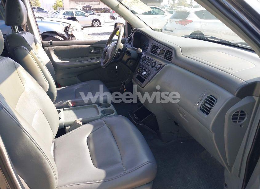 Photo 5 of 2003 Honda Odyssey EX-L (VIN 5FNRL18933B085526)