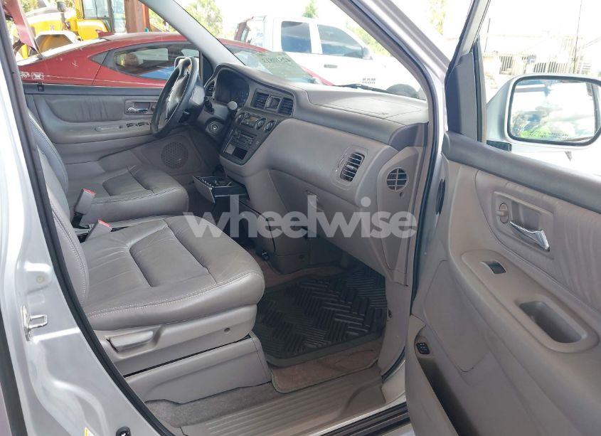 Photo 5 of 2003 Honda Odyssey EX-L (VIN 5FNRL18933B087714)