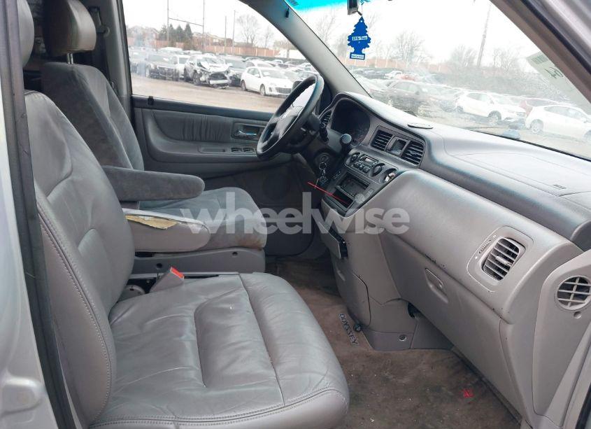 Photo 5 of 2003 Honda Odyssey EX-L (VIN 5FNRL18933B131890)