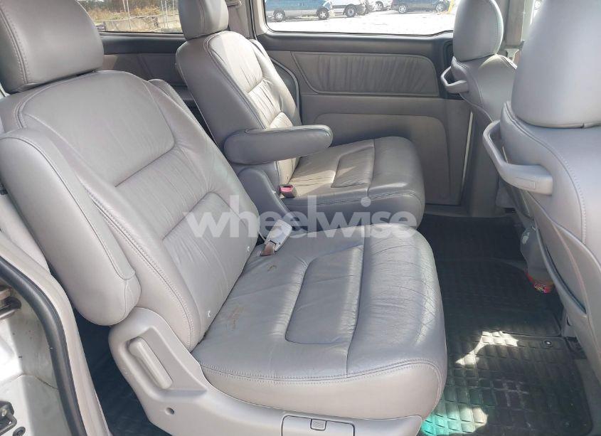 Photo 8 of 2004 Honda Odyssey EX-L (VIN 5FNRL18964B121159)