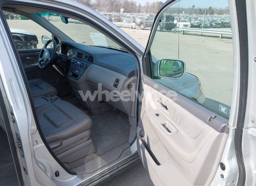 Photo 5 of 2004 Honda Odyssey EX-L (VIN 5FNRL18964B125664)