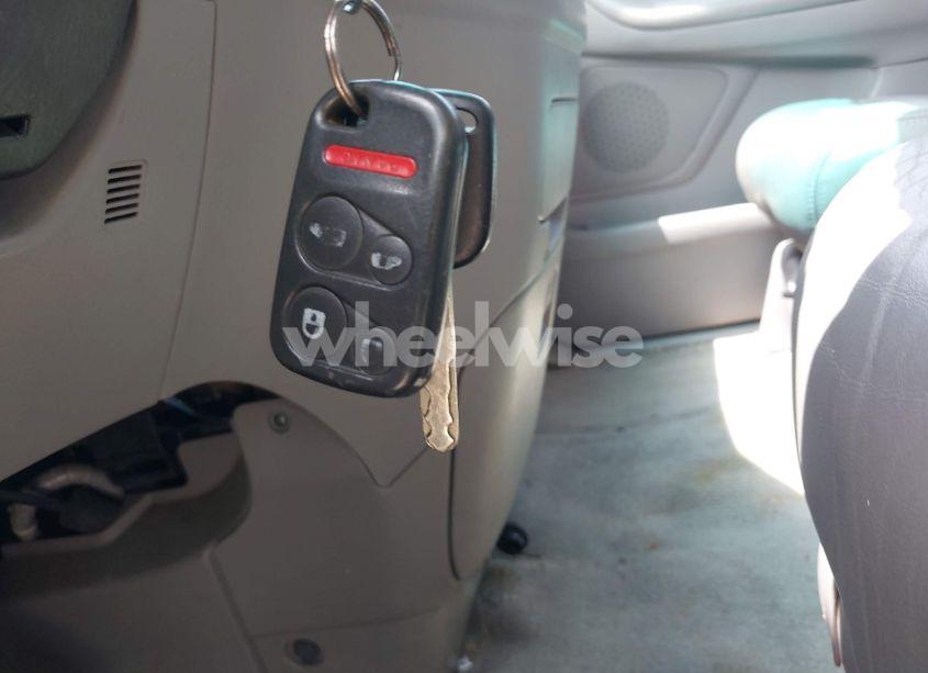 Photo 11 of 2003 Honda Odyssey EX-L (VIN 5FNRL18973B001465)