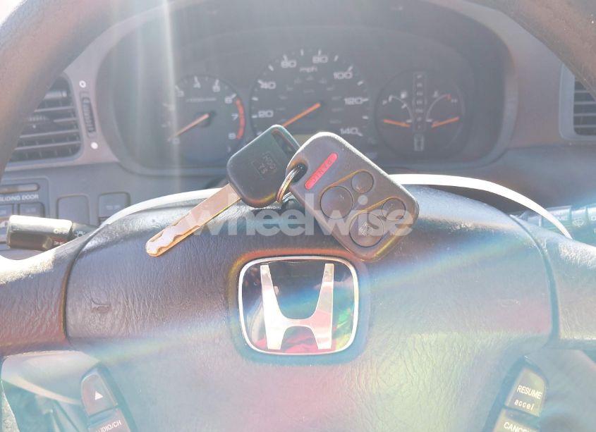 Photo 11 of 2004 Honda Odyssey EX-L (VIN 5FNRL18974B057715)