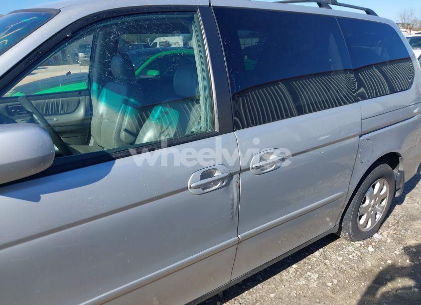 Photo 12 of 2004 Honda Odyssey EX-L (VIN 5FNRL18974B057715)