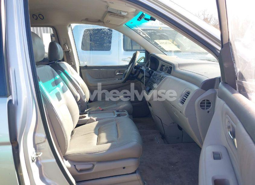 Photo 5 of 2004 Honda Odyssey EX-L (VIN 5FNRL18974B057715)