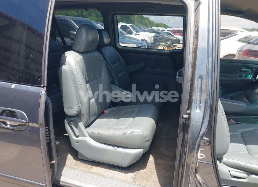 Photo 8 of 2004 Honda Odyssey EX-L (VIN 5FNRL18974B059223)