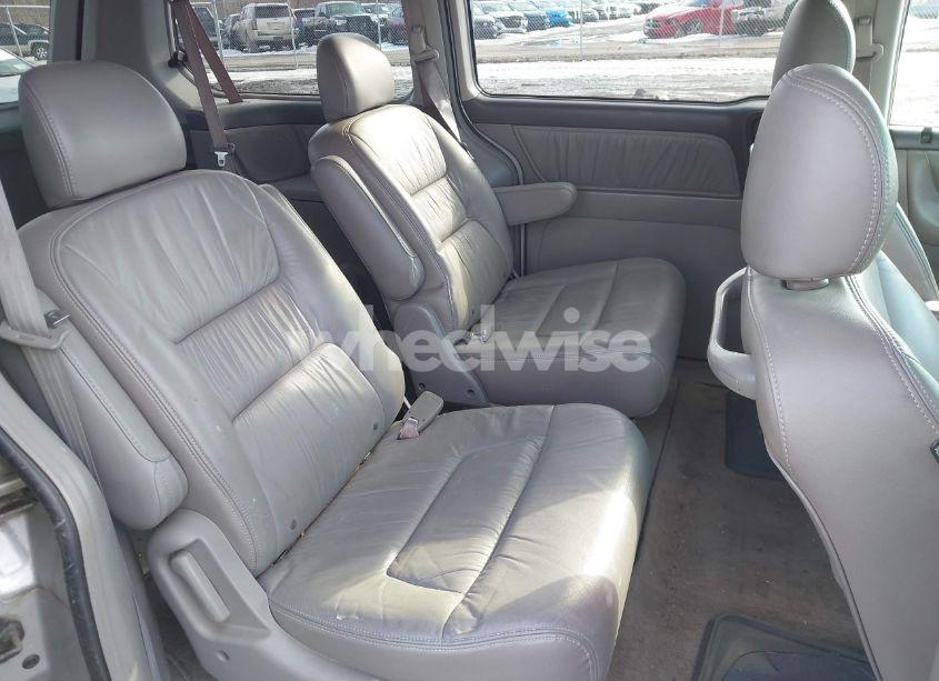 Photo 8 of 2004 Honda Odyssey EX-L (VIN 5FNRL18974B096501)