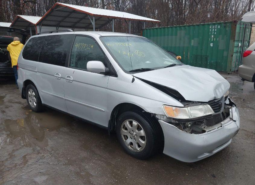 2002 Honda Odyssey EX-L (VIN 5FNRL18982B042282) main photo