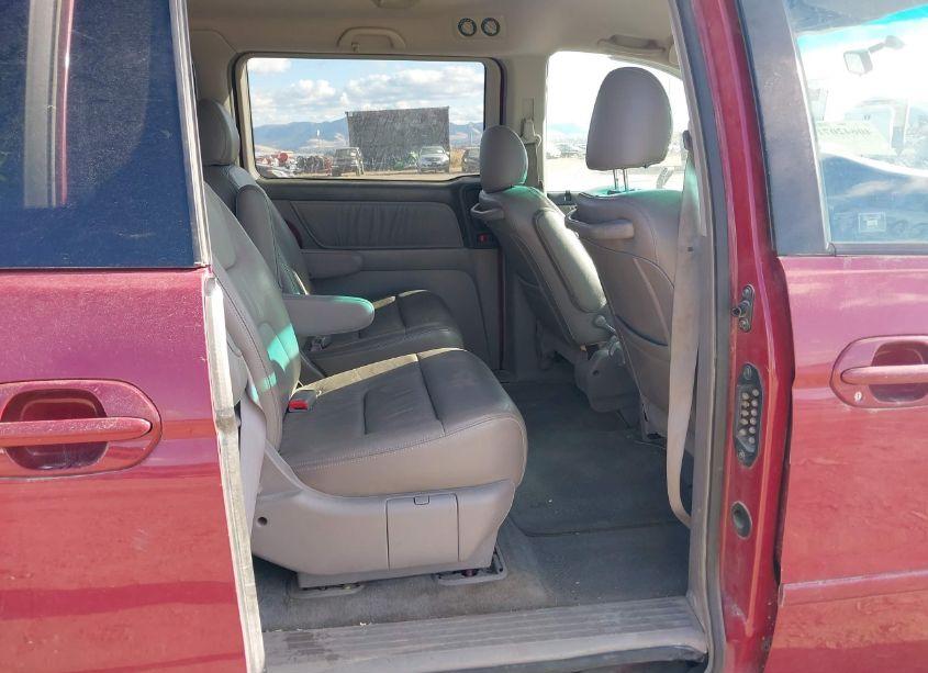 Photo 8 of 2002 Honda Odyssey EX-L (VIN 5FNRL18982B049989)