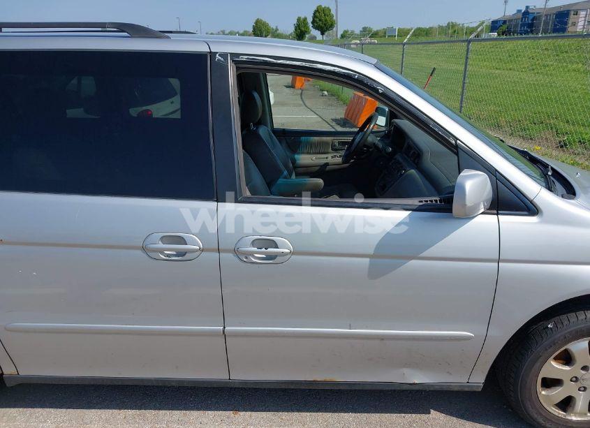 Photo 6 of 2003 Honda Odyssey EX-L (VIN 5FNRL18983B050769)
