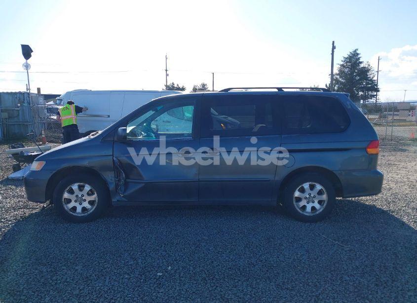 Photo 14 of 2003 Honda Odyssey EX-L (VIN 5FNRL18993B039943)