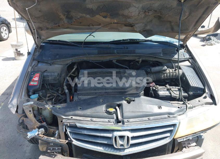 Photo 10 of 2003 Honda Odyssey EX-L (VIN 5FNRL18993B116892)
