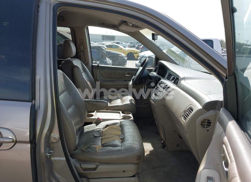 Photo 5 of 2003 Honda Odyssey EX-L (VIN 5FNRL18993B116892)