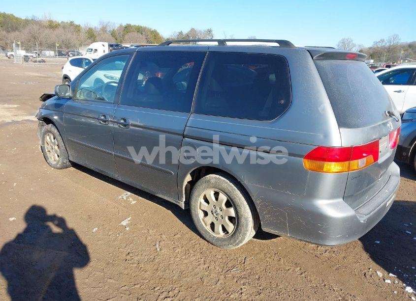 Photo 3 of 2002 Honda Odyssey EX-L (VIN 5FNRL189X2B030814)