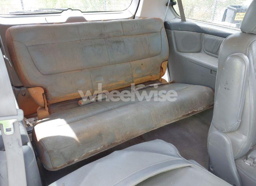 Photo 12 of 2003 Honda Odyssey EX-L (VIN 5FNRL189X3B135872)