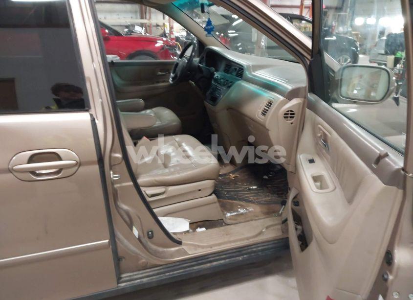 Photo 5 of 2004 Honda Odyssey EX-L (VIN 5FNRL189X4B010145)