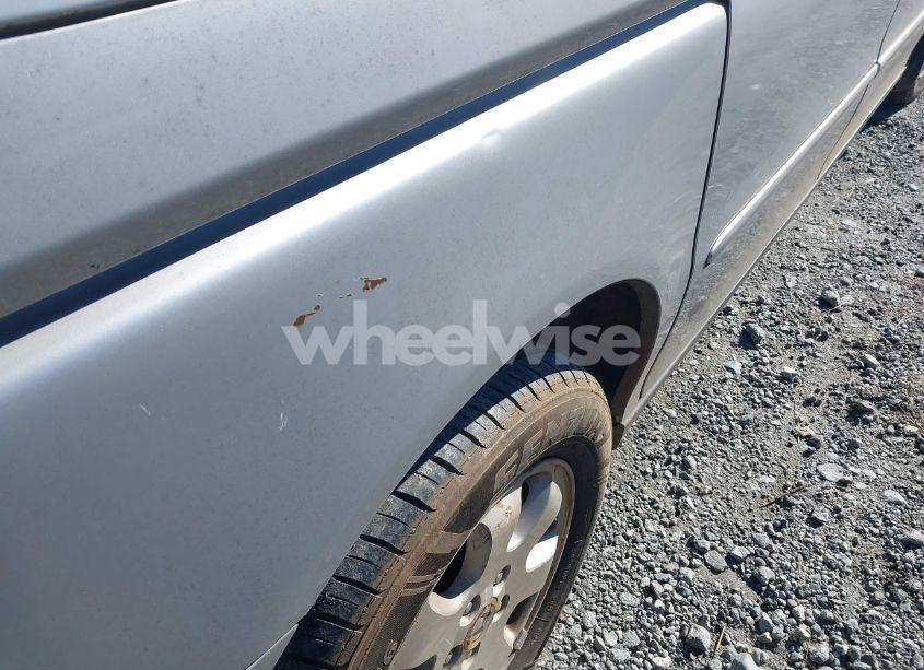 Photo 14 of 2004 Honda Odyssey EX-L (VIN 5FNRL189X4B100721)