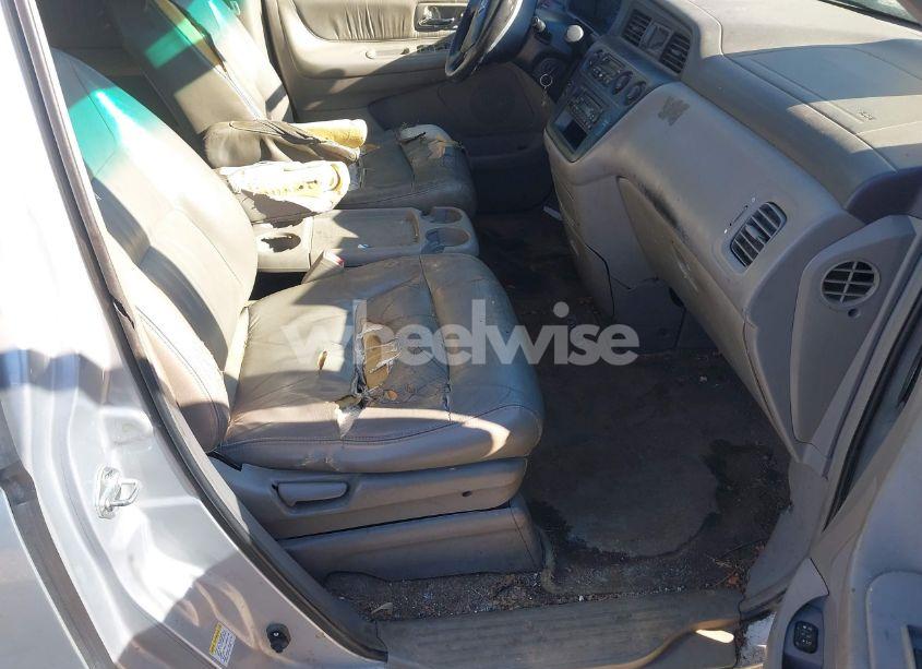 Photo 5 of 2004 Honda Odyssey EX-L (VIN 5FNRL189X4B100721)