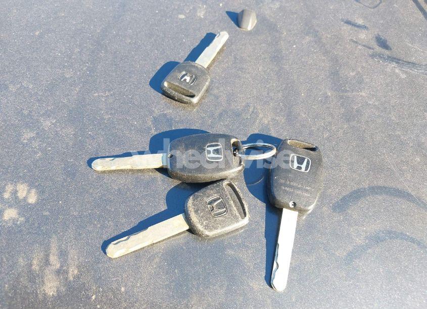 Photo 11 of 2005 Honda Odyssey LX (VIN 5FNRL38205B039010)