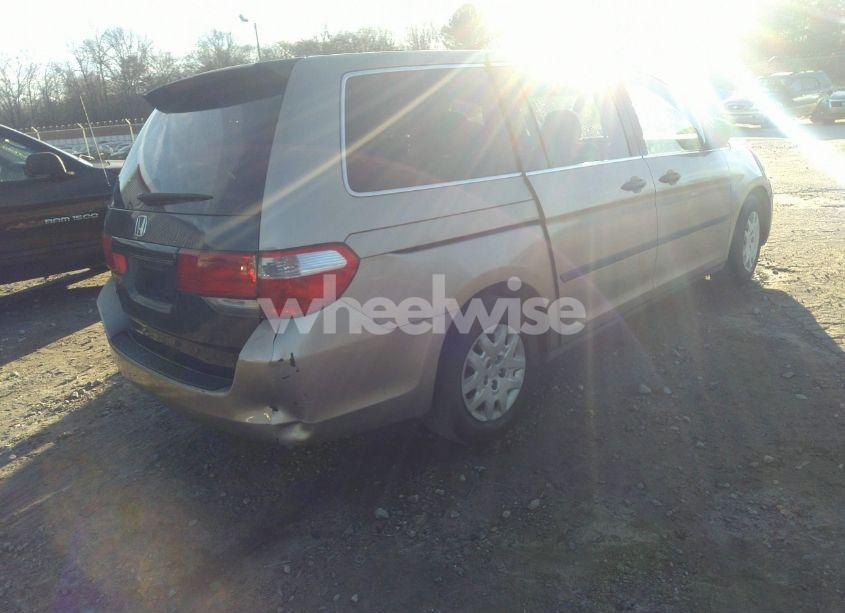 Photo 4 of 2005 Honda Odyssey LX (VIN 5FNRL38205B051125)