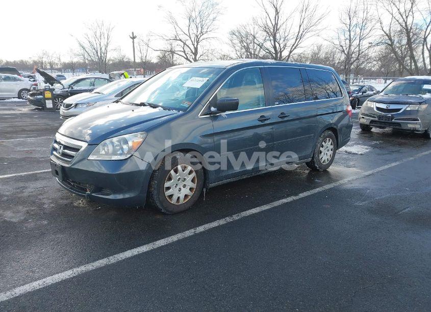 Photo 2 of 2006 Honda Odyssey LX (VIN 5FNRL38206B027084)