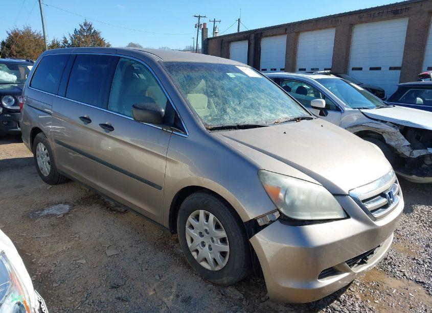 2006 Honda Odyssey LX (VIN 5FNRL38206B110451) main photo