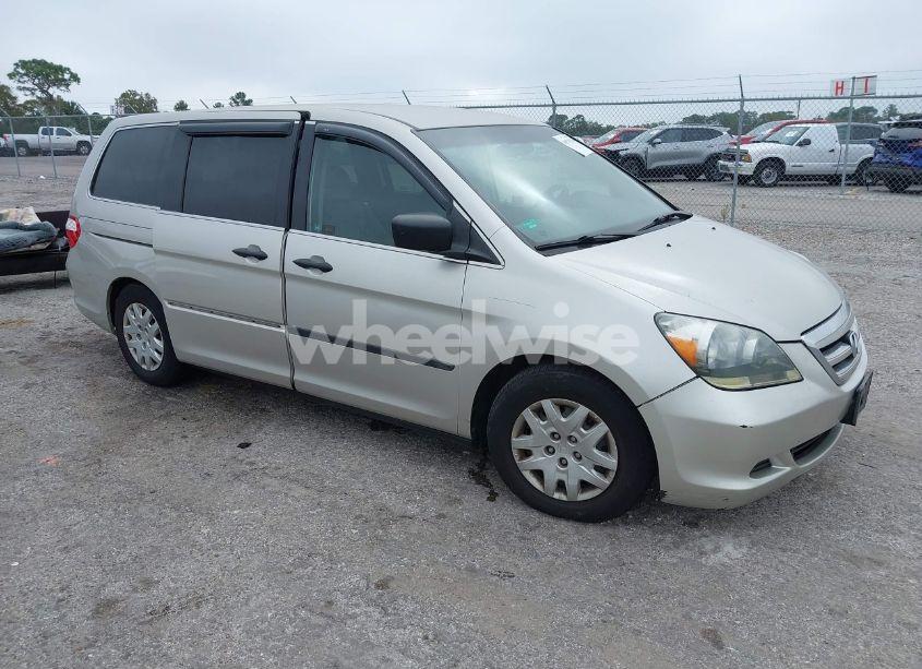 2006 Honda Odyssey LX (VIN 5FNRL38206B129663) main photo