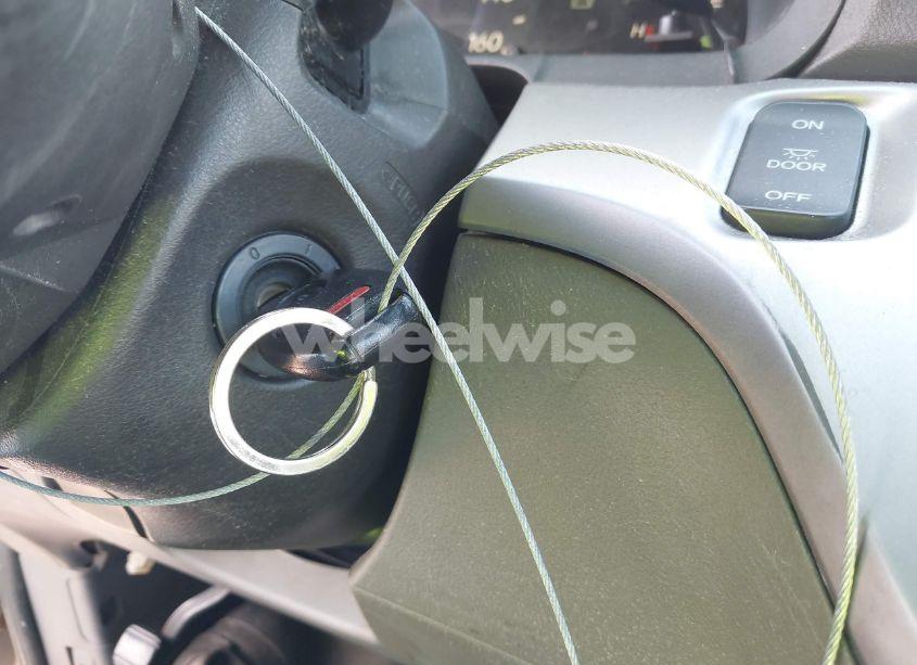 Photo 11 of 2008 Honda Odyssey LX (VIN 5FNRL38208B037052)